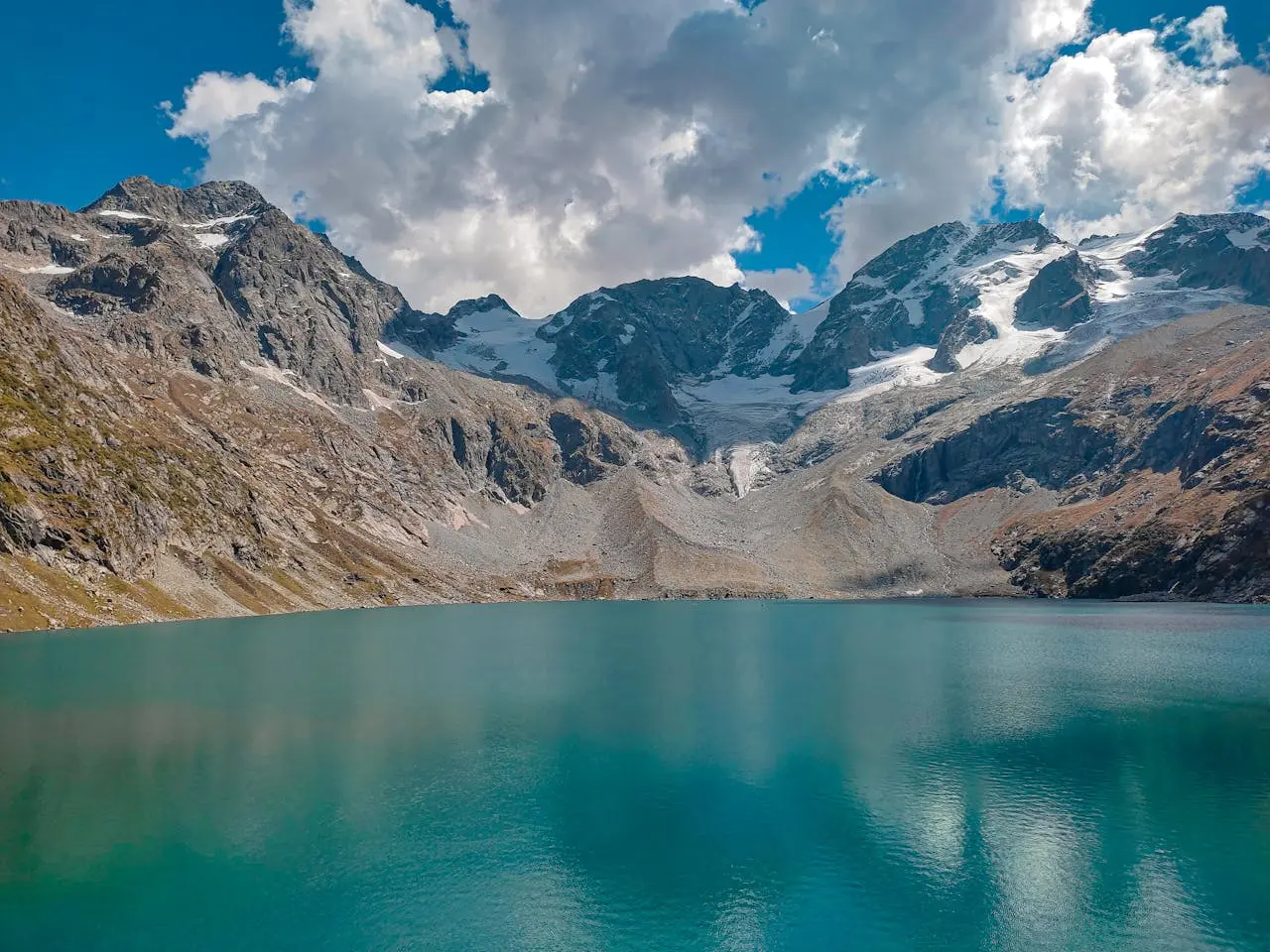 Beautiful Hunza River in Pakistan