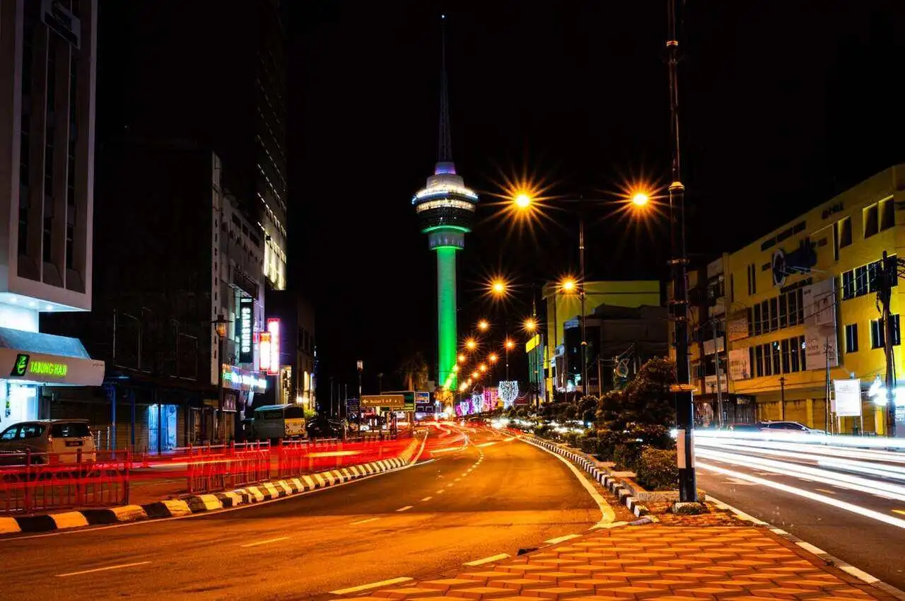 Views of Tower Quantan 188 at night