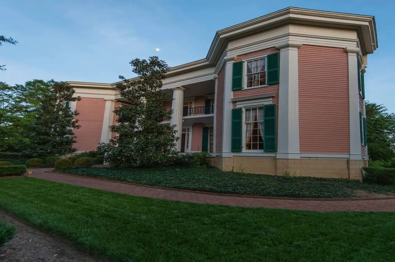 Back side of the mansion of TRR Cobb House - among hidden gems in Athens