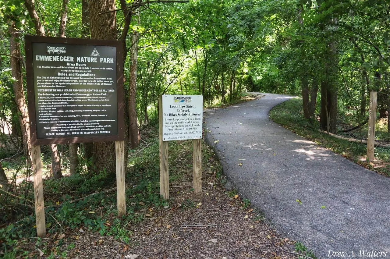 The entrance area of Emmenegger Nature Park with a sign board