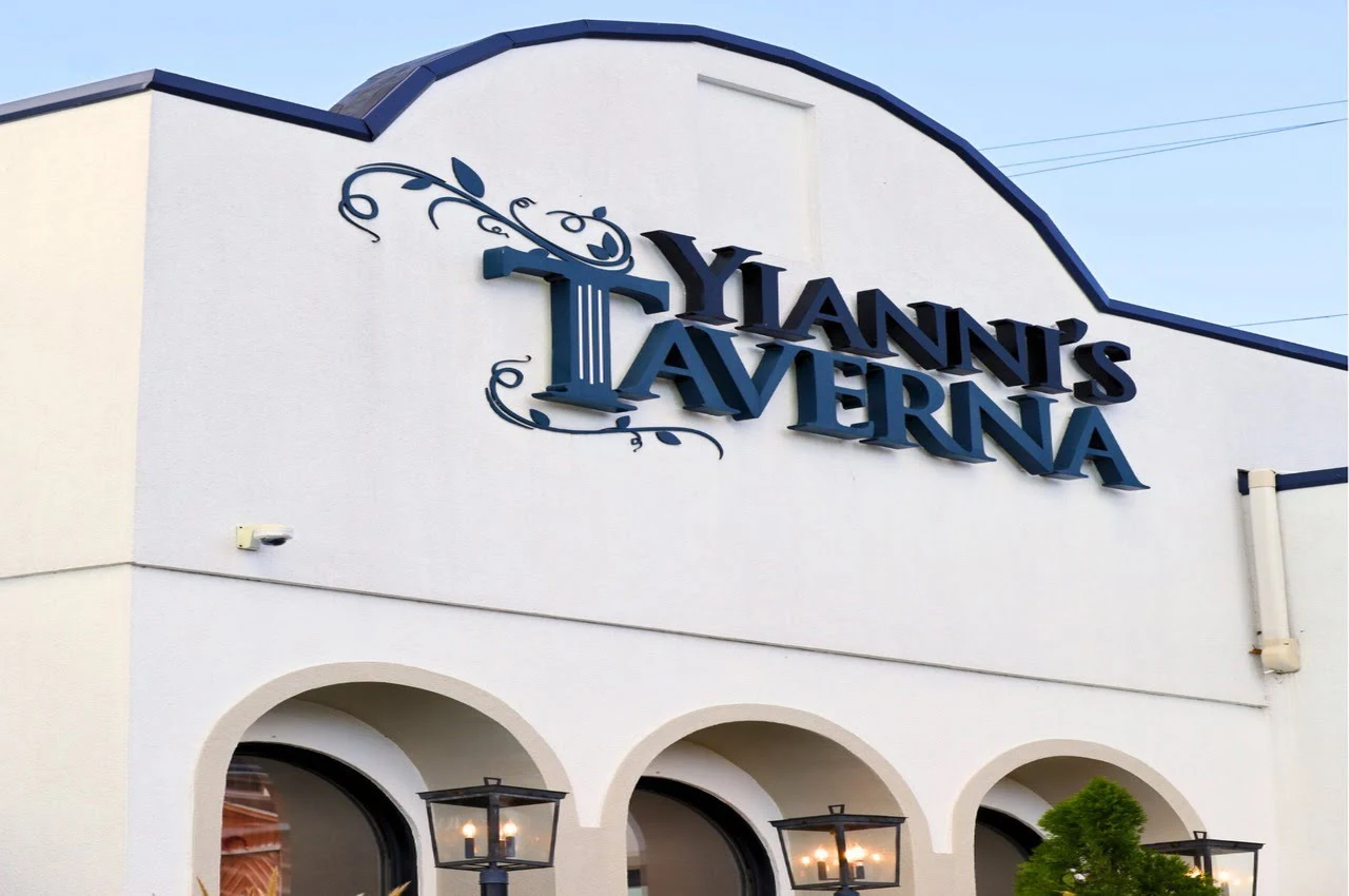 A building with Yianni's Taverna written on it.