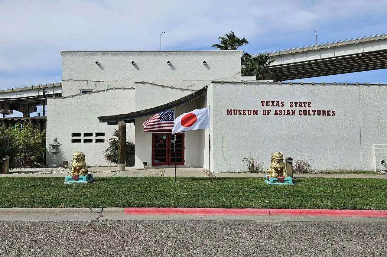 A building with the flags of America and Japan