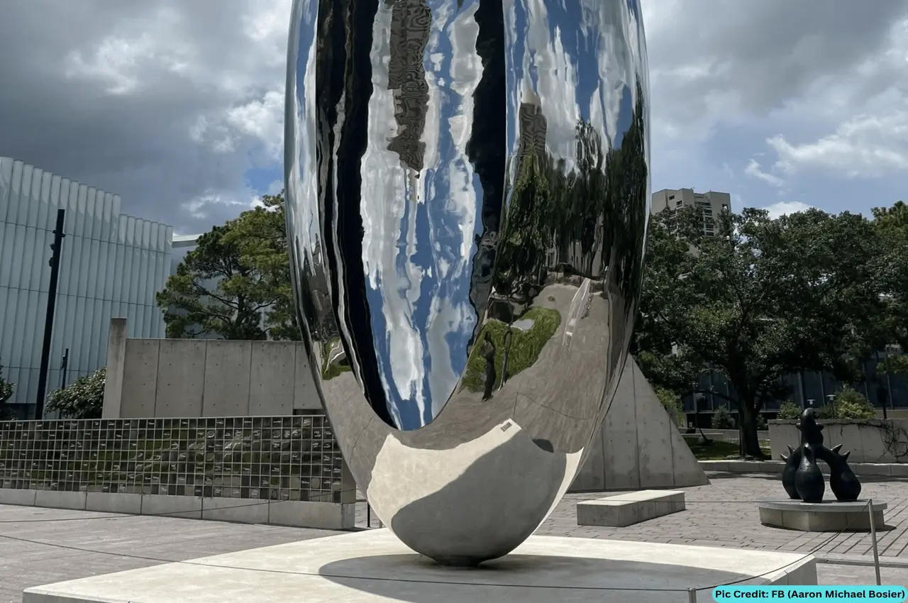 A sculpture in the park.
