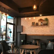 a dining area - among hidden gem restaurants in Orlando